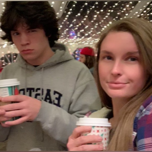 Meet your Posher, Rebecca - Picture 6 of 16